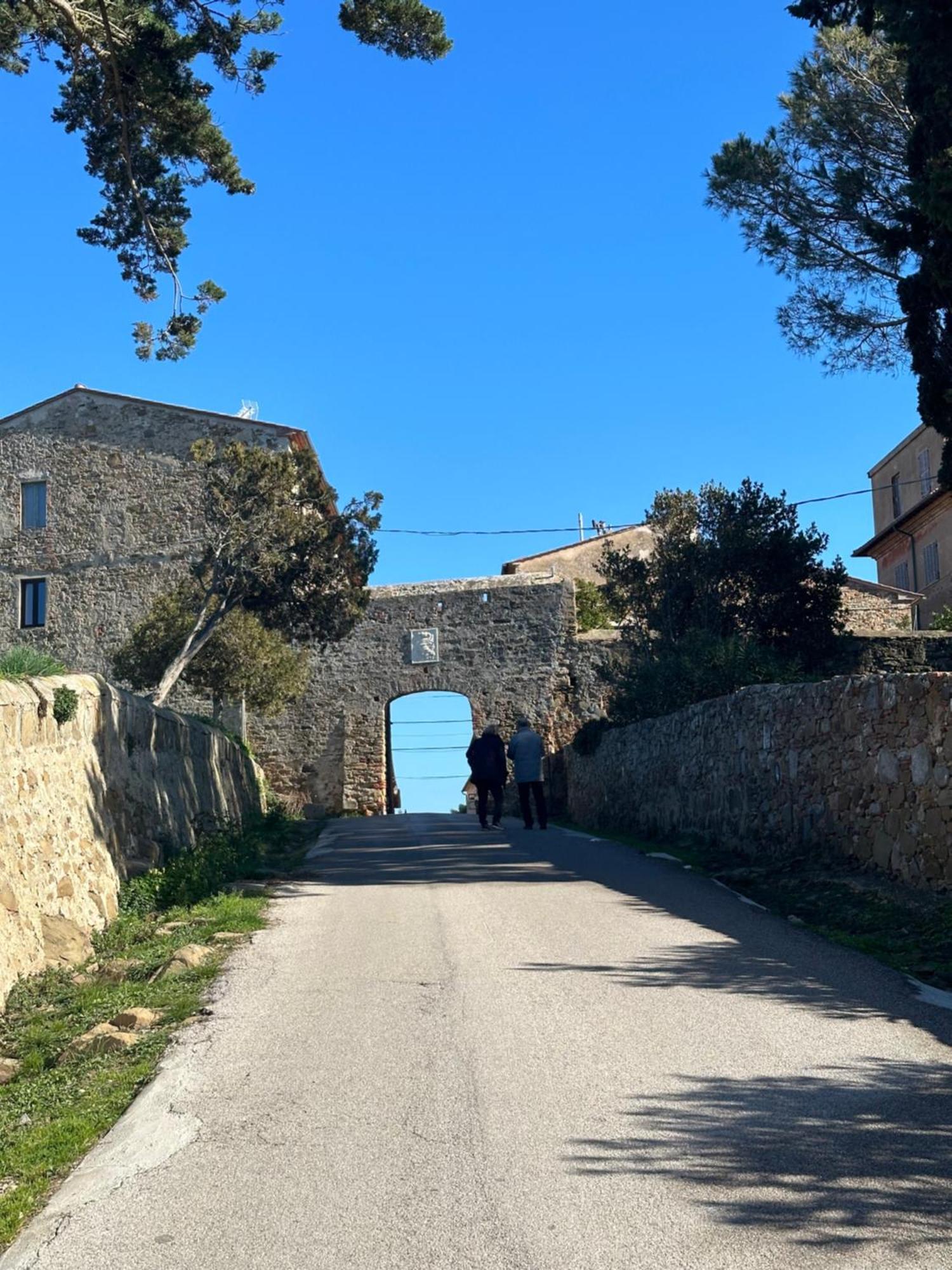 Appartamento La Casa Di Nonna Ottorina Venturina Terme Esterno foto