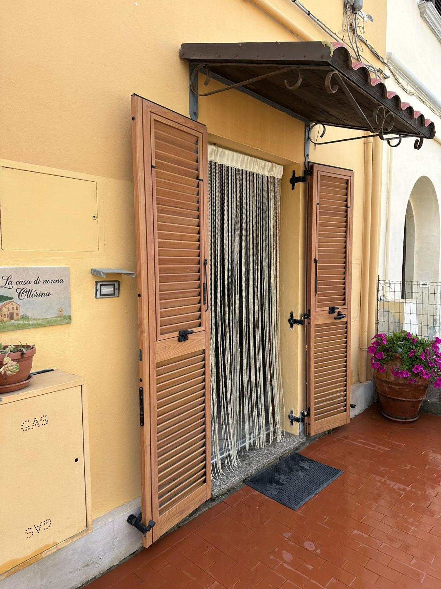 Appartamento La Casa Di Nonna Ottorina Venturina Terme Esterno foto