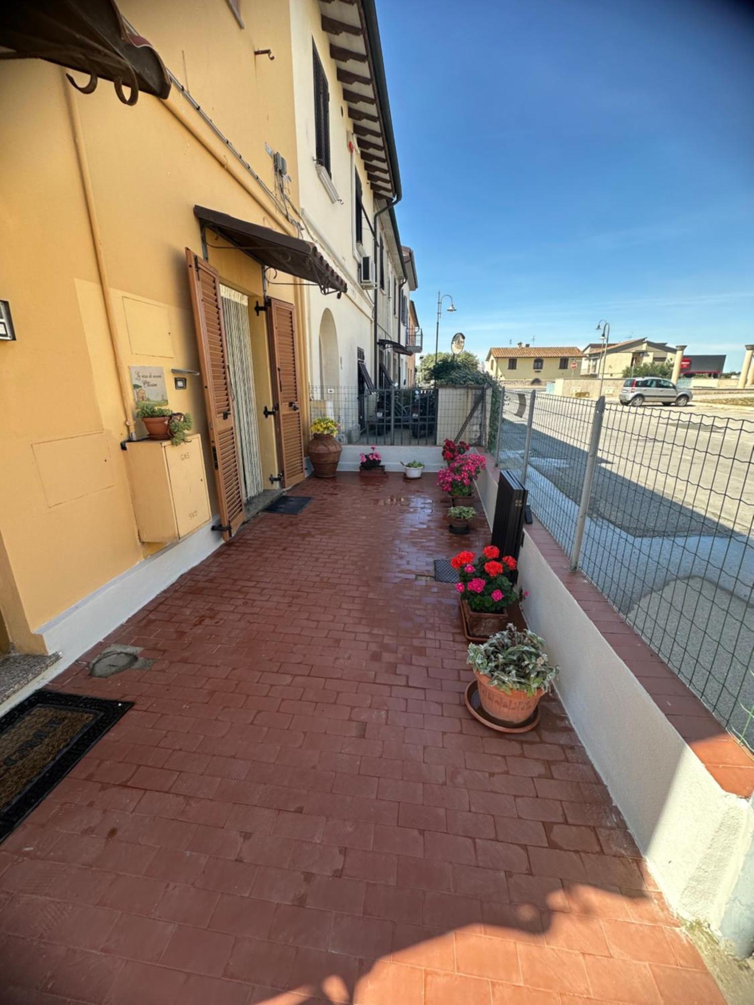 Appartamento La Casa Di Nonna Ottorina Venturina Terme Esterno foto